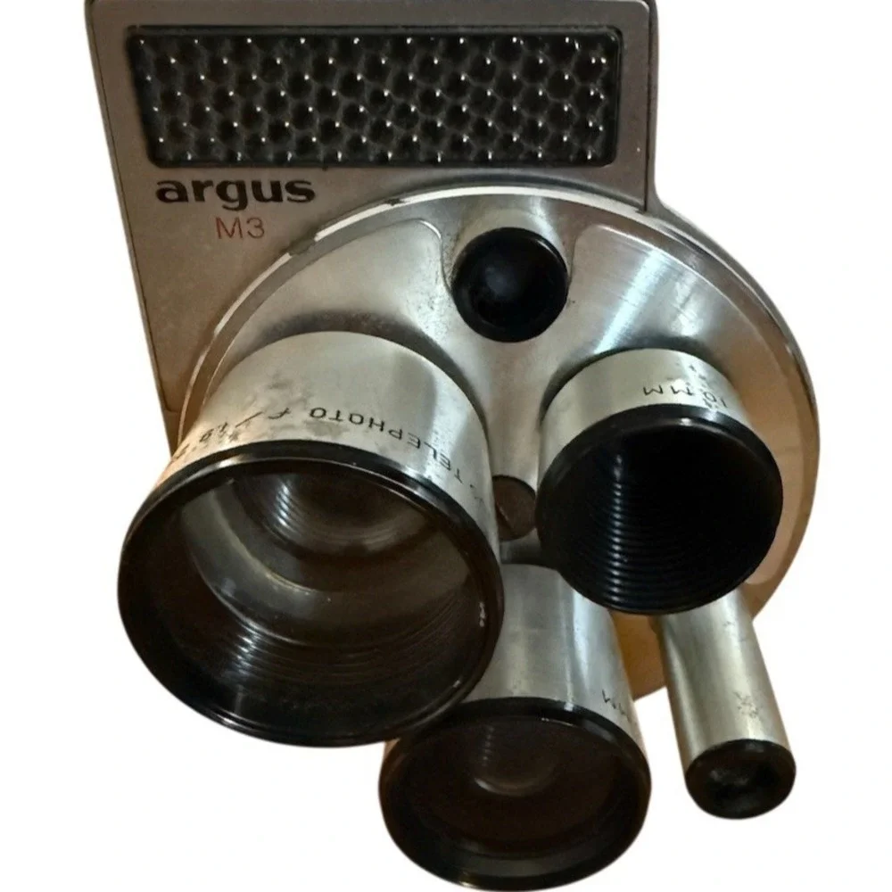 Vintage Argus Standard 8mm Movie Camera‎ w/ Turret Lens & Leather Case